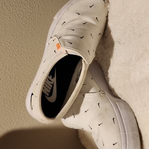 Nike slip ons